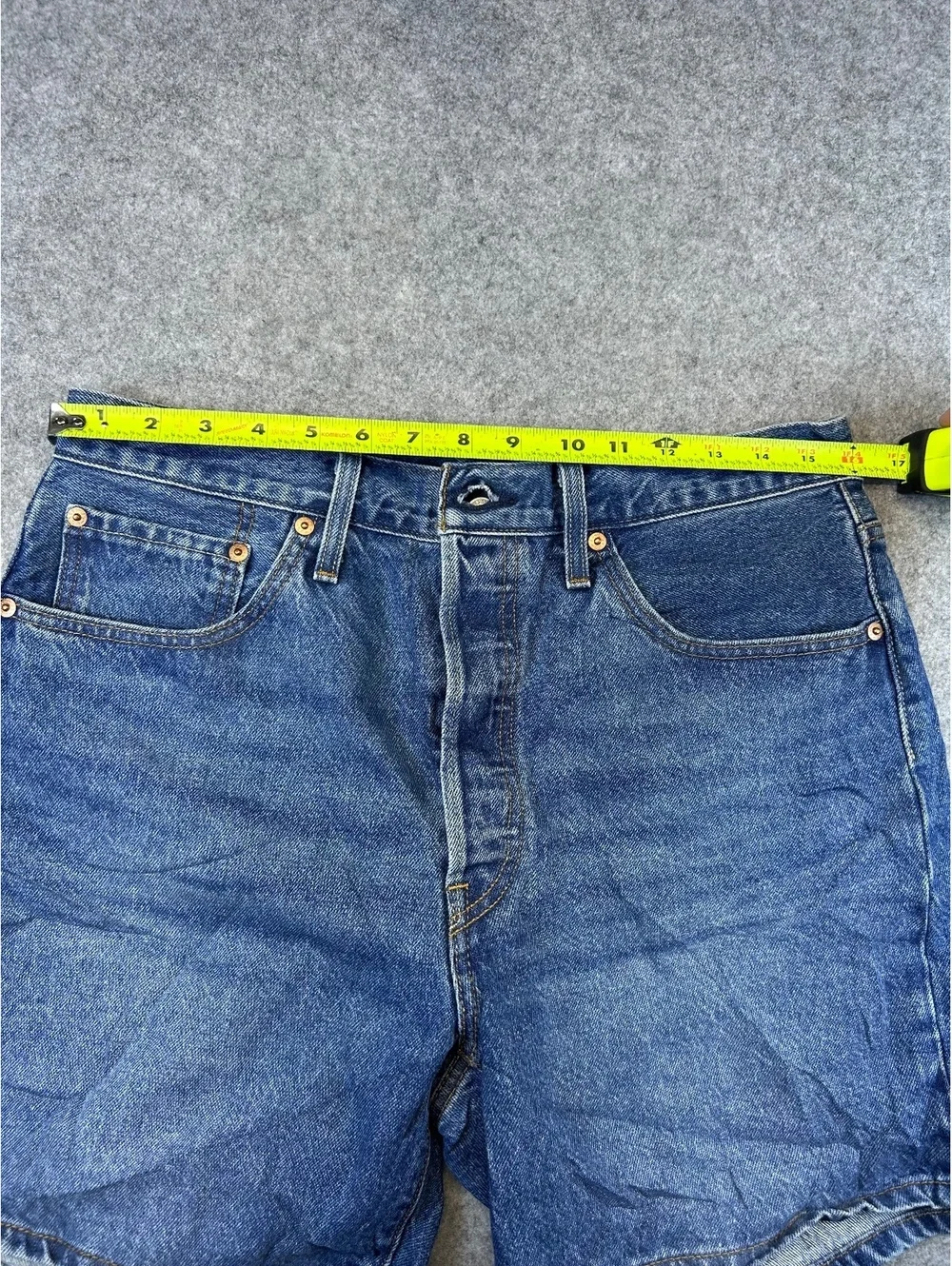 Levis these levi